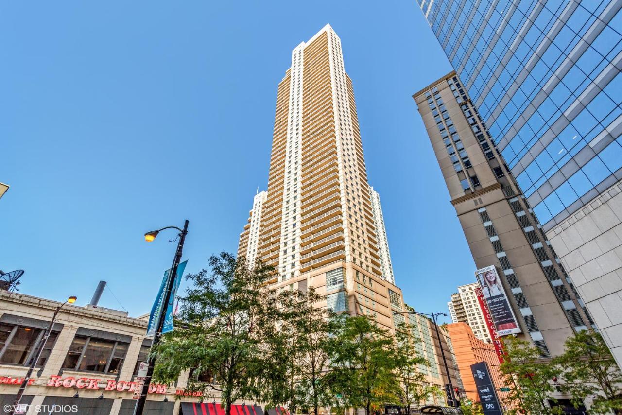 The Penthouse At Grand Plaza Aparthotel Chicago Exterior foto